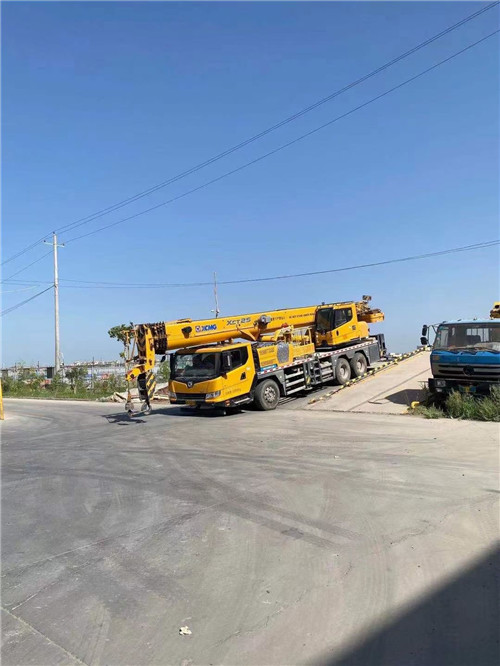 叠彩区吊车作业时，可能会产生哪些额外收费项目？