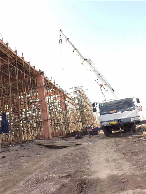 叠彩区25 吨、50 吨吊车怎么选？多大重量 / 半径适合对应车型？