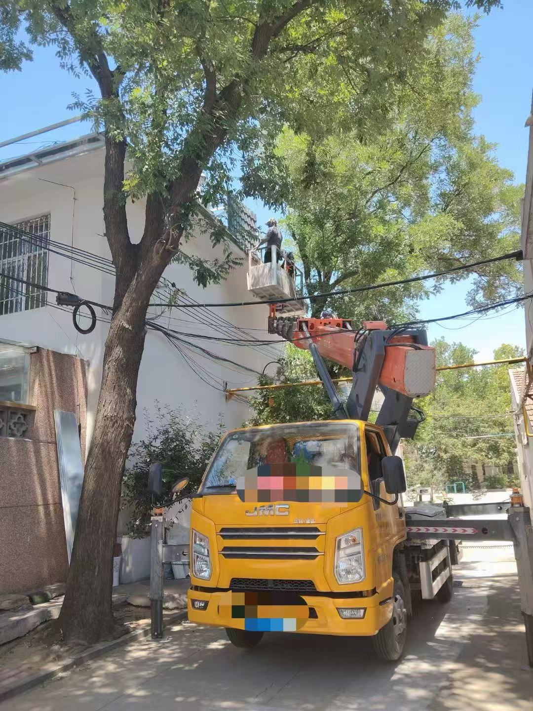 叠彩区高空作业车能吊装重物吗？最大承载多少公斤？