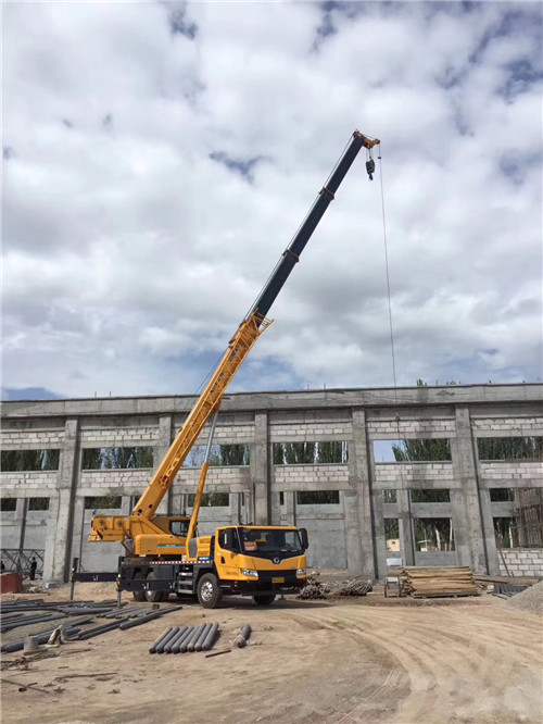 叠彩区吊装作业前会做设备检查吗？安全保障措施有哪些？